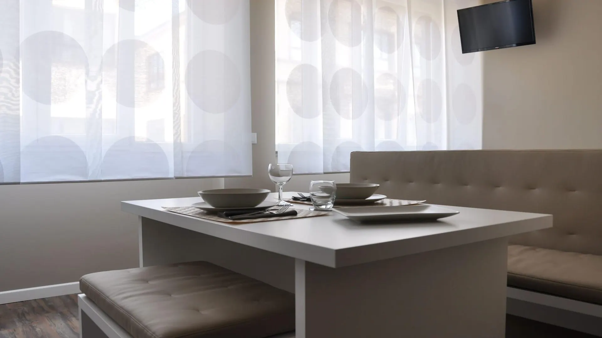Studio Inn De Angeli Milan 4*,  Italy