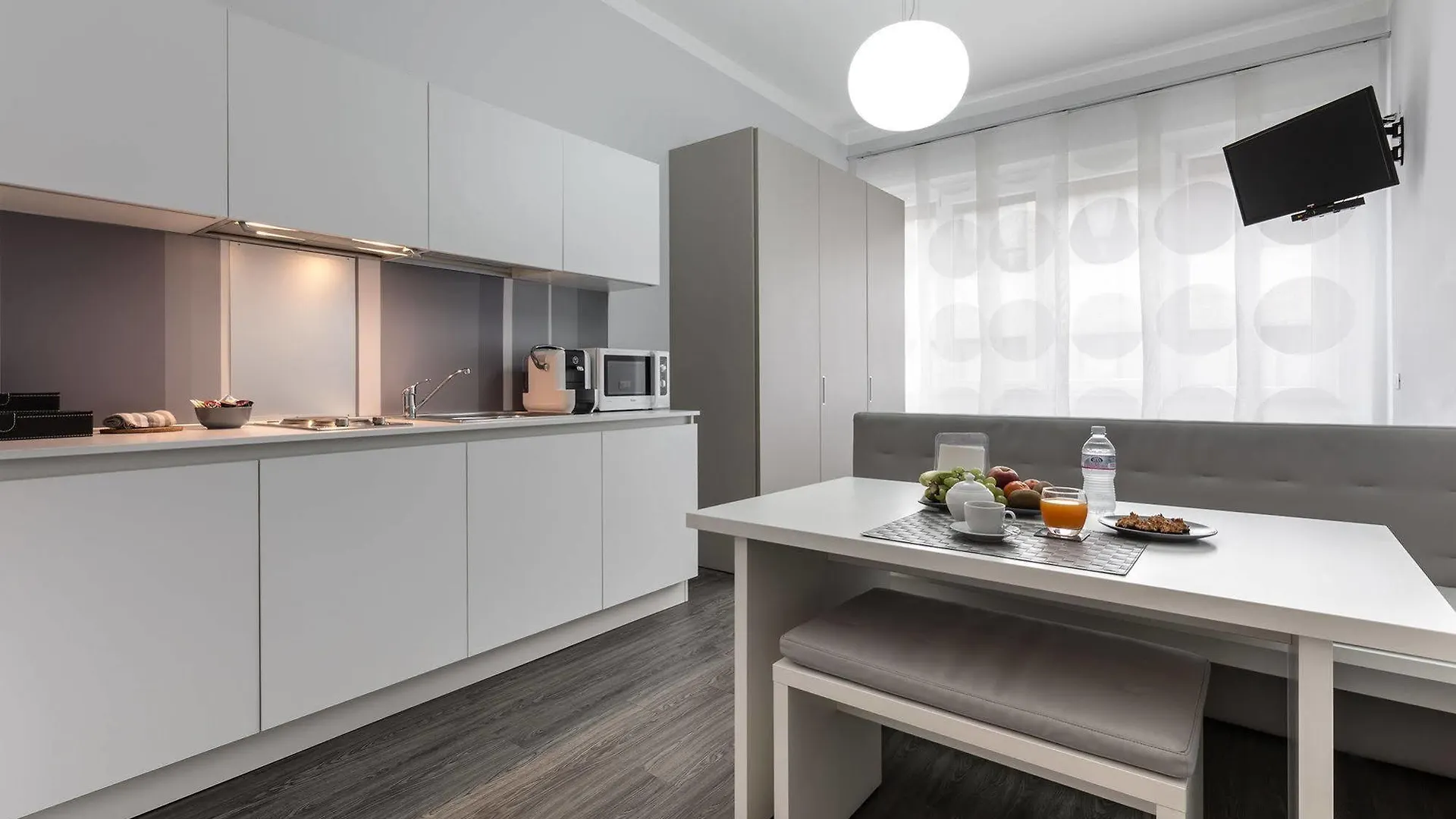 Studio Inn De Angeli Milan 4*,  Italy